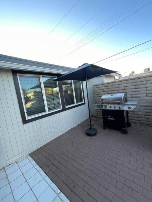 New Midtown Modern Studio With Backyard Phoenix Ngoại thất bức ảnh